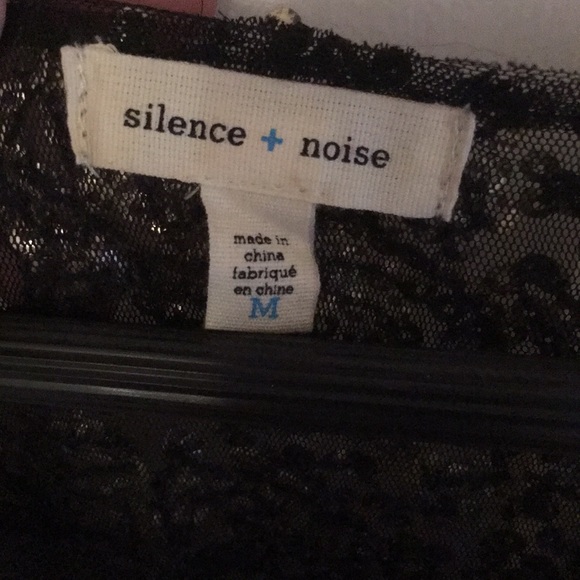 Silence+noise, wide-fit sequin short-sleeve top - Picture 2 of 2